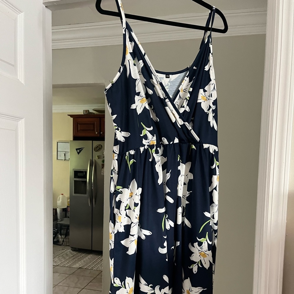 Dress with pockets